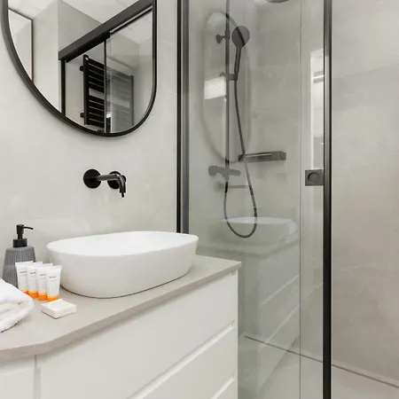 Apartmanhotel Cozy Wola Kasprzaka By Renters