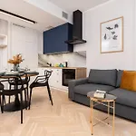 Cozy Wola Kasprzaka By Renters 4* Βαρσοβία