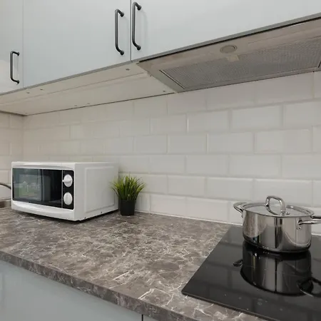 Cozy Wola Kasprzaka By Renters *