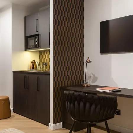 Cozy Wola Kasprzaka By Renters 4* Varşova