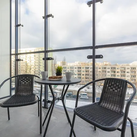 Hotel apartamentowy Cozy Wola Kasprzaka By Renters