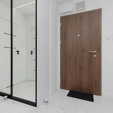 Cozy Wola Kasprzaka By Renters Varşova