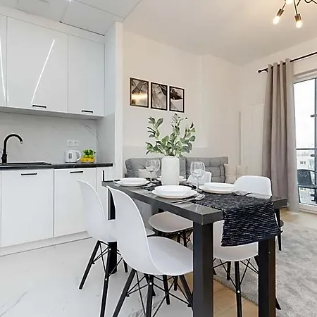 Cozy Wola Kasprzaka By Renters Warszawa
