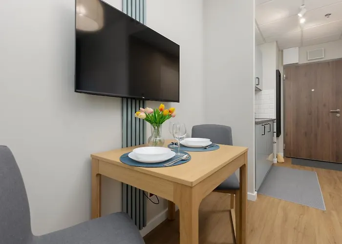 Cozy Wola Kasprzaka By Renters 4*