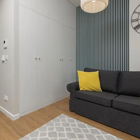 アパートホテル Cozy Wola Kasprzaka By Renters 4*